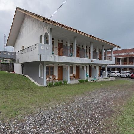 Hotel Puspa Sari Redpartner סיאטר מראה חיצוני תמונה