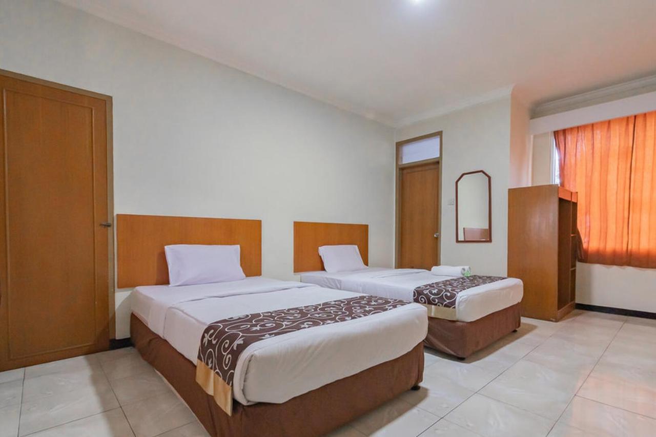 Hotel Puspa Sari Redpartner סיאטר מראה חיצוני תמונה