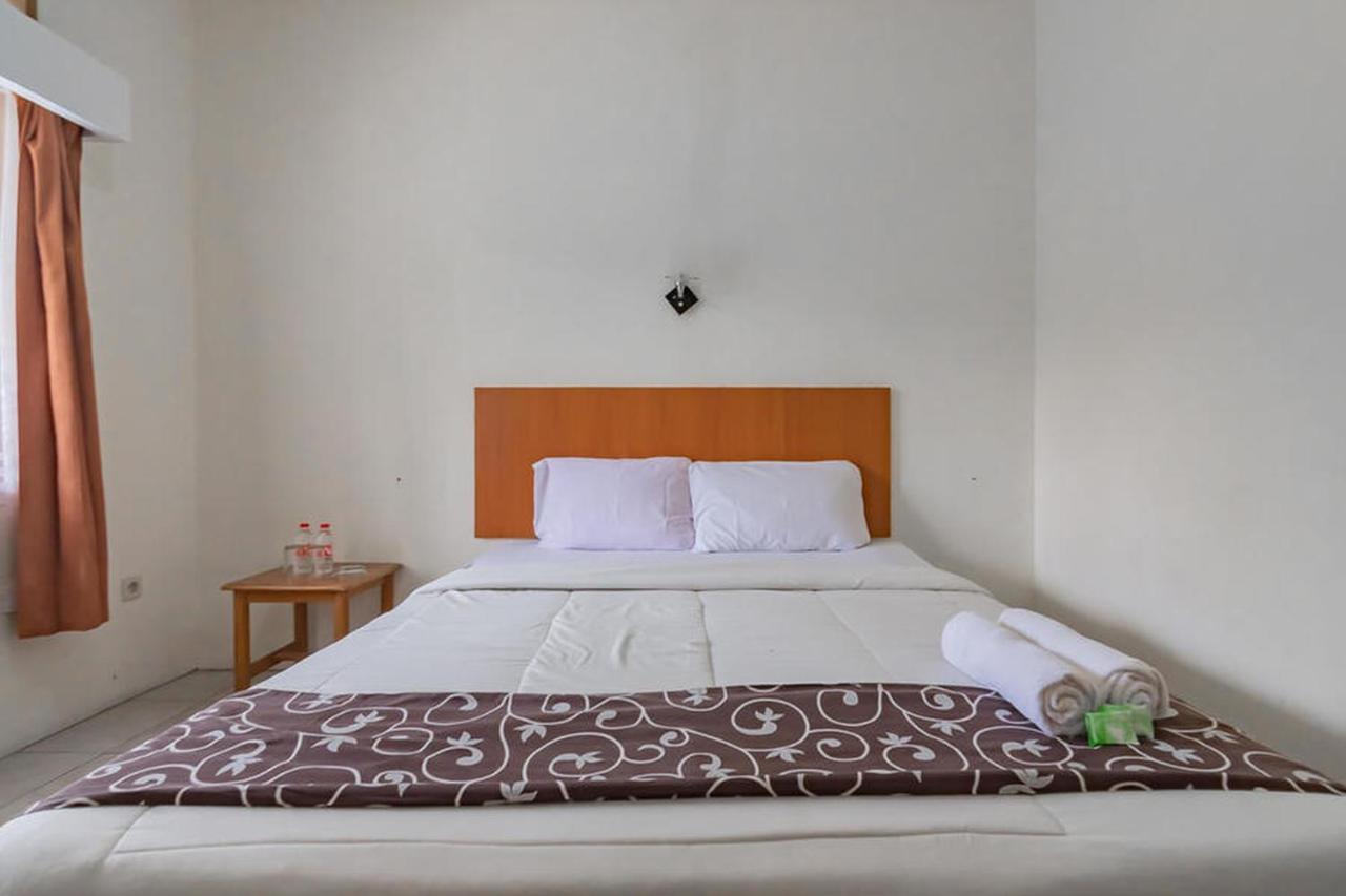 Hotel Puspa Sari Redpartner סיאטר מראה חיצוני תמונה